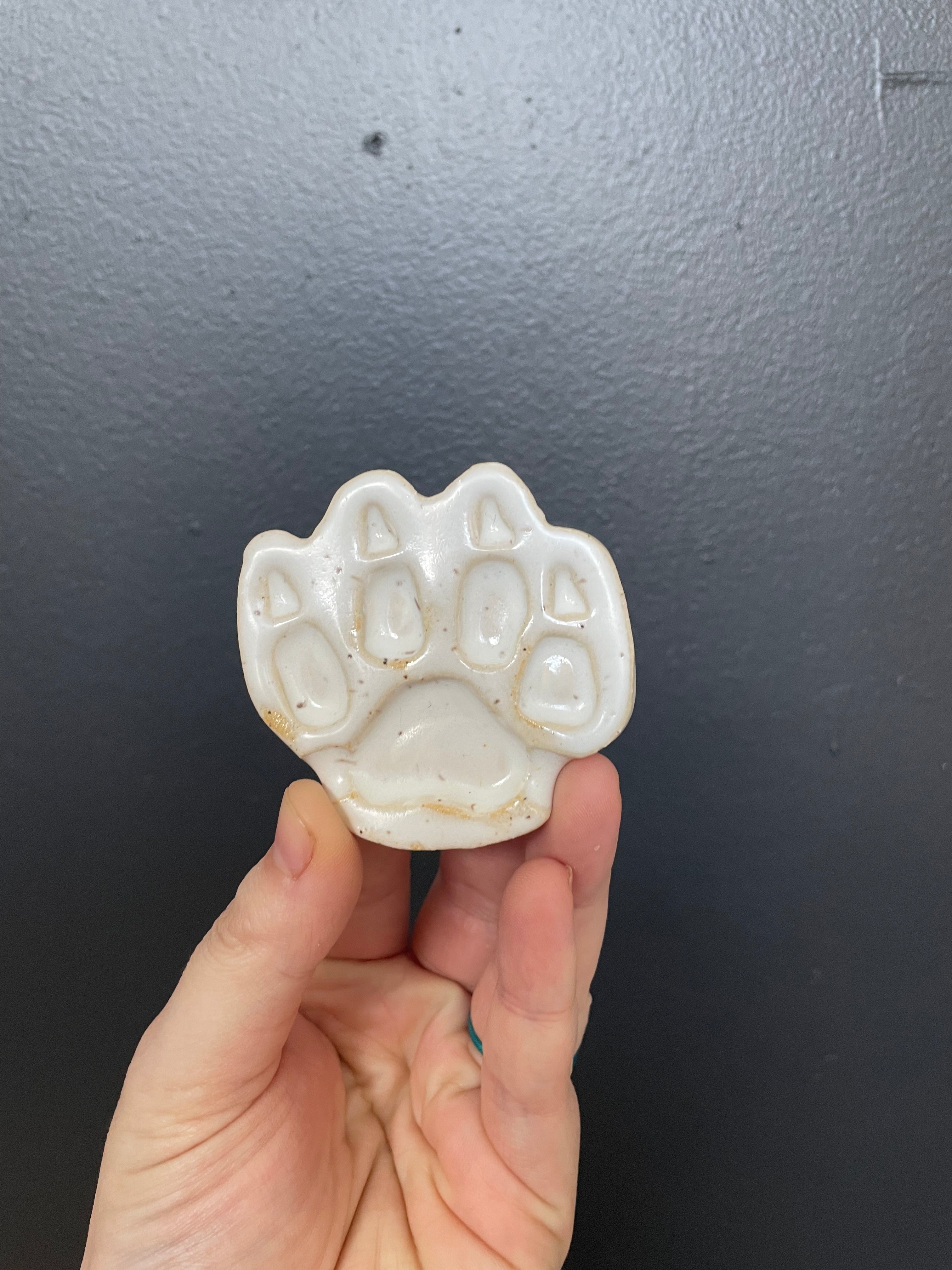 Fox Paw Paint Pallet No1